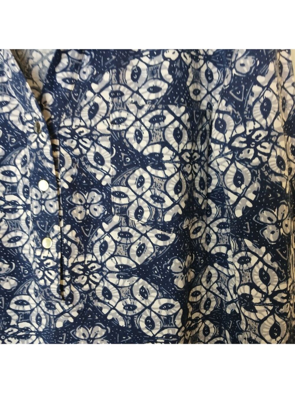 Cathy Womens XL Blue White Patterned Shirt Roll-Tab 3/4 Sleeve 1/4 Button #D-36 - Picture 8 of 10